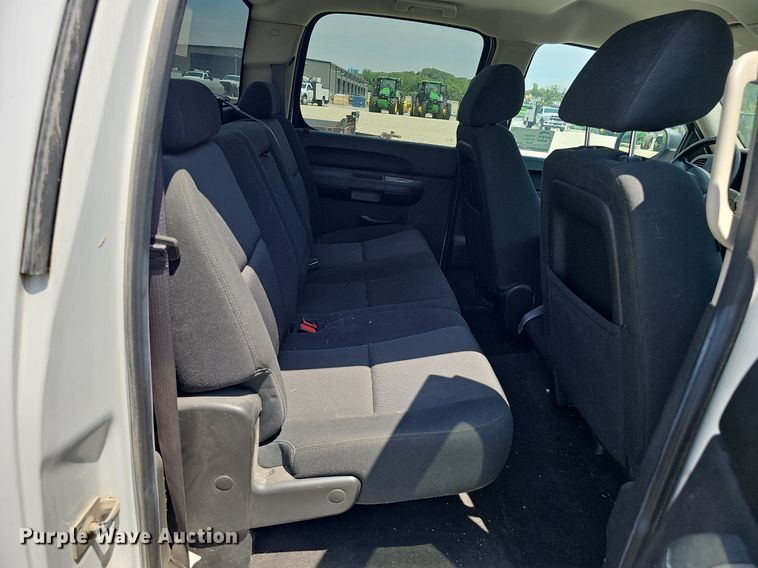 image for item DP6522 2013 GMC Sierra 1500 Crew Cab pickup truck