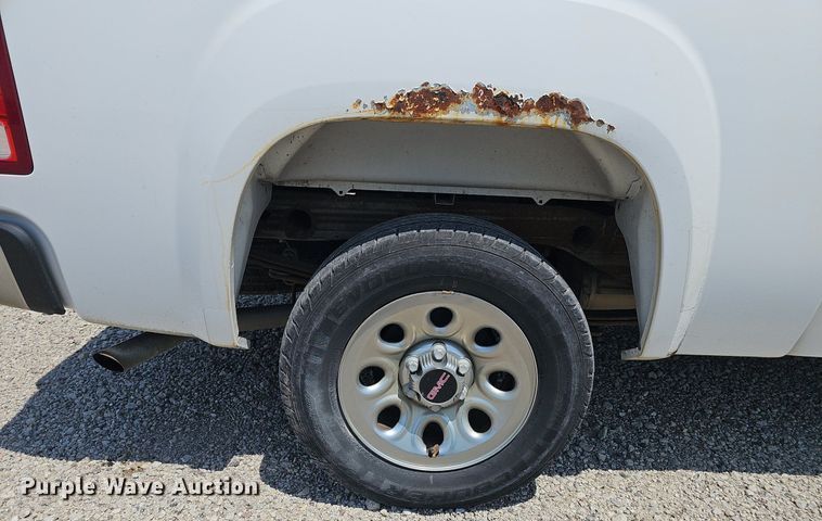 image for item DP6522 2013 GMC Sierra 1500 Crew Cab pickup truck