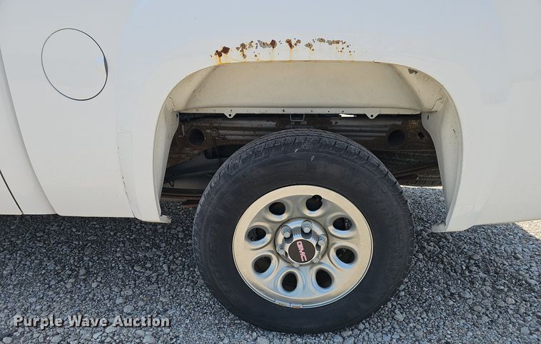 image for item DP6522 2013 GMC Sierra 1500 Crew Cab pickup truck