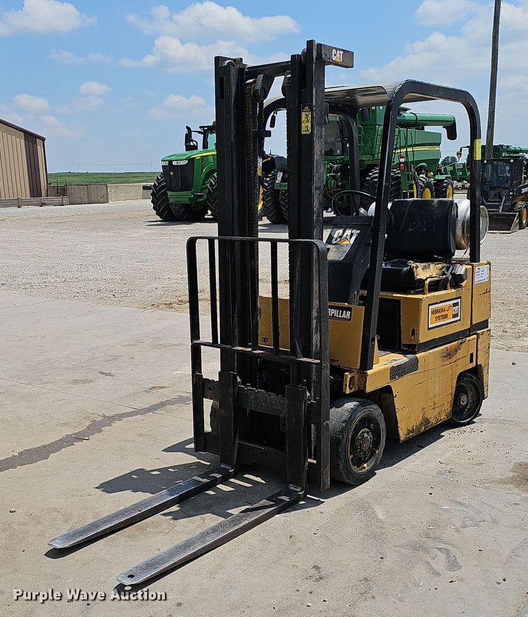 image for item DP6525 Caterpillar T30D forklift