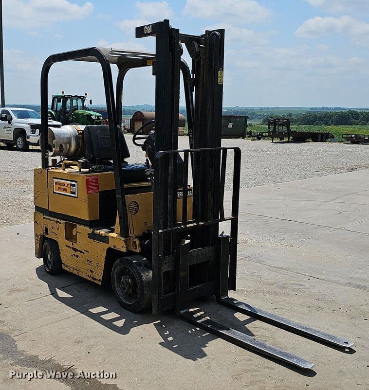 image for item DP6525 Caterpillar T30D forklift