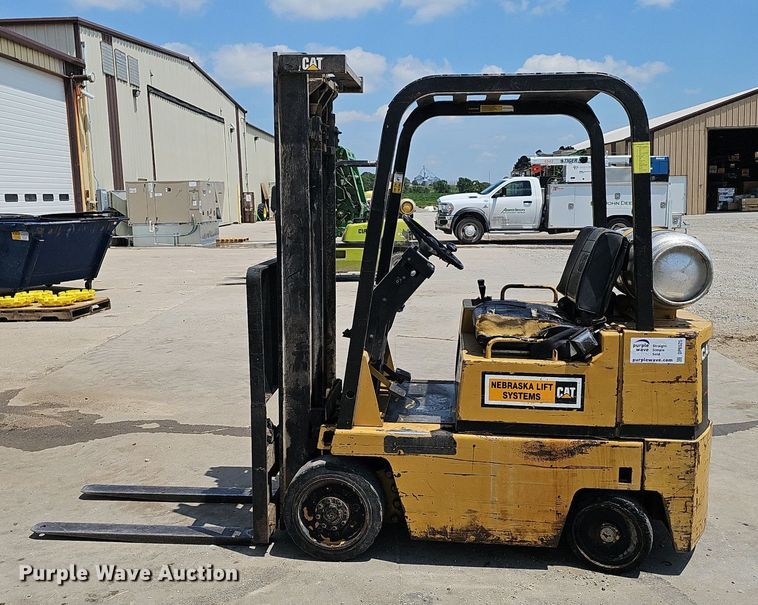 image for item DP6525 Caterpillar T30D forklift