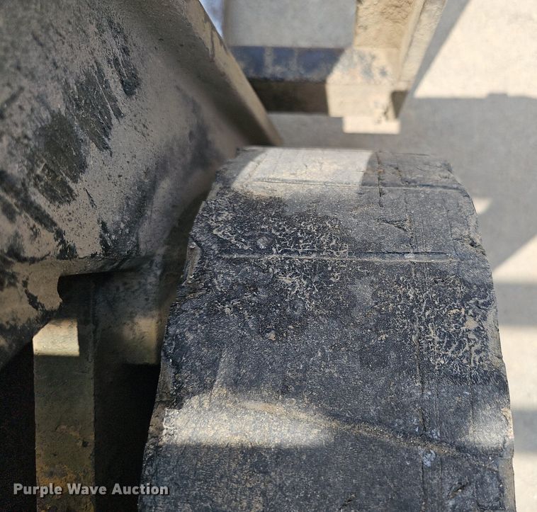 image for item DP6525 Caterpillar T30D forklift