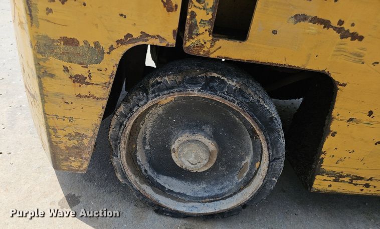 image for item DP6525 Caterpillar T30D forklift