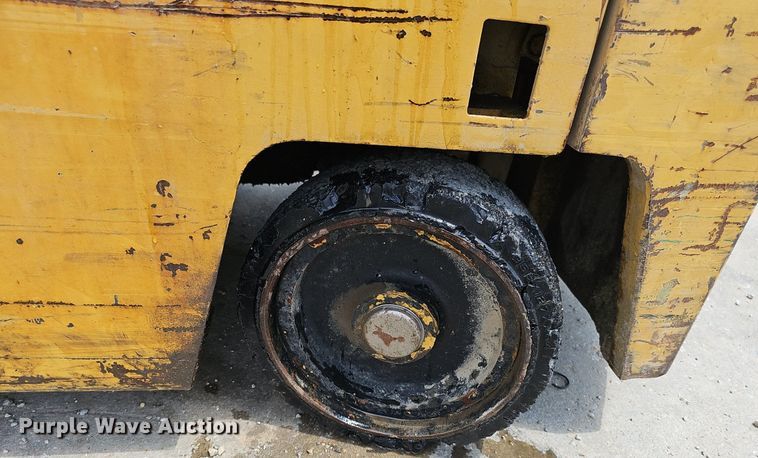 image for item DP6525 Caterpillar T30D forklift