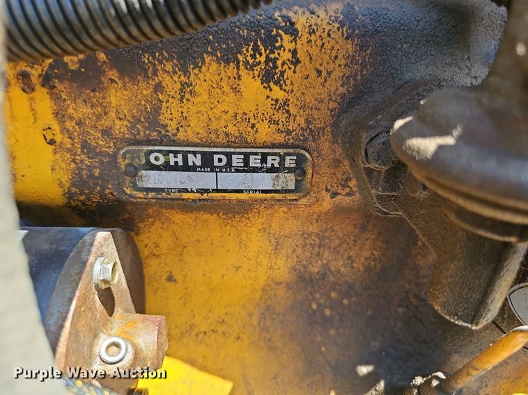 image for item DP6526 1980 John Deere 480B forklift