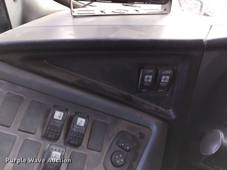 image for item DQ6101 2008 IC Corporation CE200 school bus