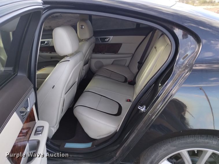 image for item DQ6104 2015 Jaguar  XF 