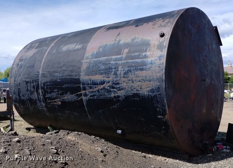 image for item DQ6118 Fuel tank