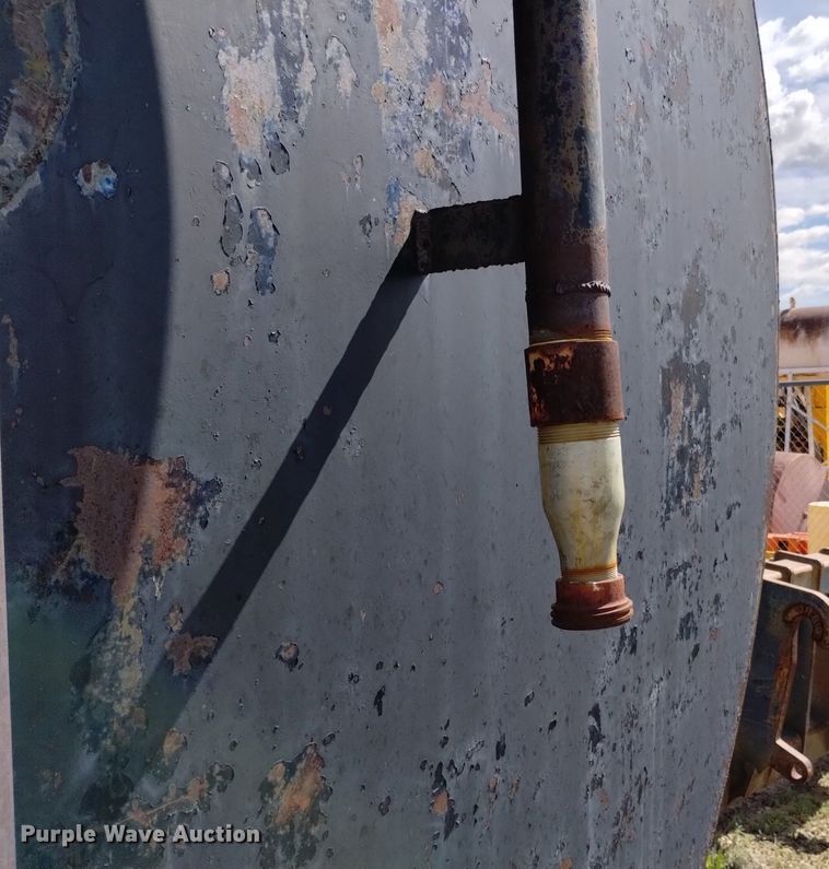 image for item DQ6118 Fuel tank