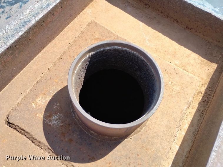 image for item DQ6118 Fuel tank