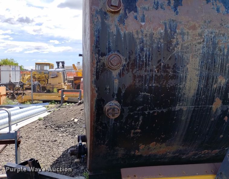 image for item DQ6118 Fuel tank