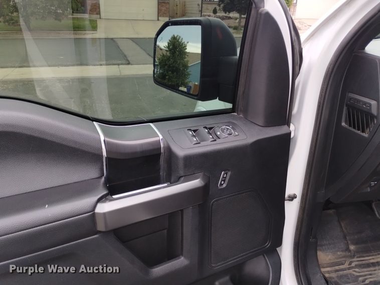 image for item DQ6126 2019 Ford F150 XLT Sport SuperCrew pickup truck