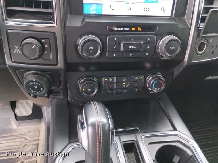 image for item DQ6126 2019 Ford F150 XLT Sport SuperCrew pickup truck