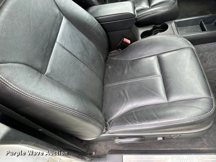 image for item DQ6799 2012 GMC  Canyon SLT Crew Cab pickup truck