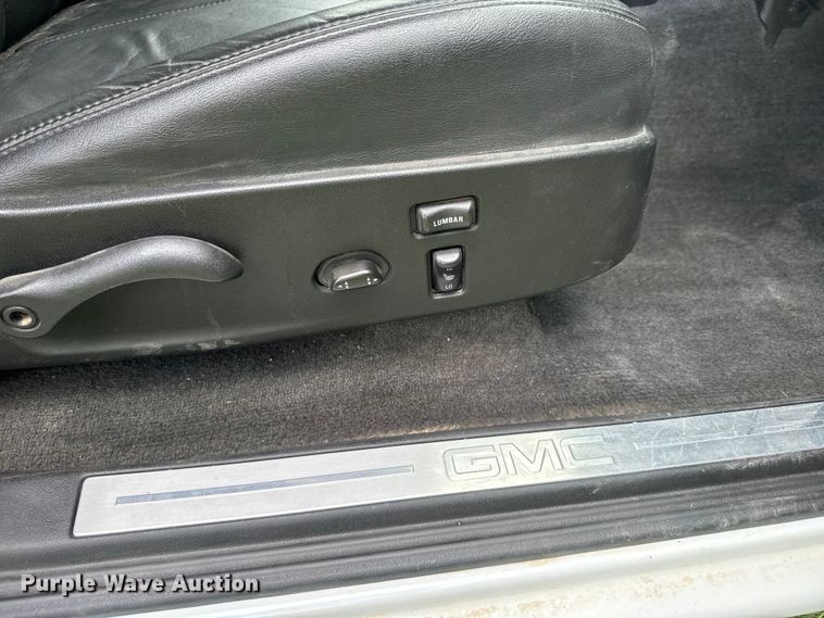 image for item DQ6799 2012 GMC  Canyon SLT Crew Cab pickup truck