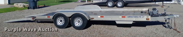 image for item DQ7127 2000 Featherlite 17 FT utility trailer