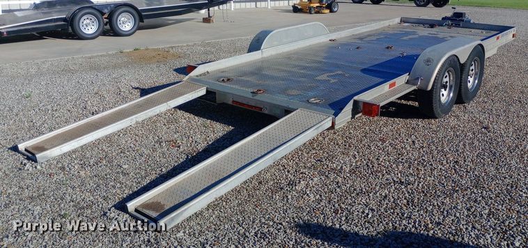 image for item DQ7127 2000 Featherlite 17 FT utility trailer