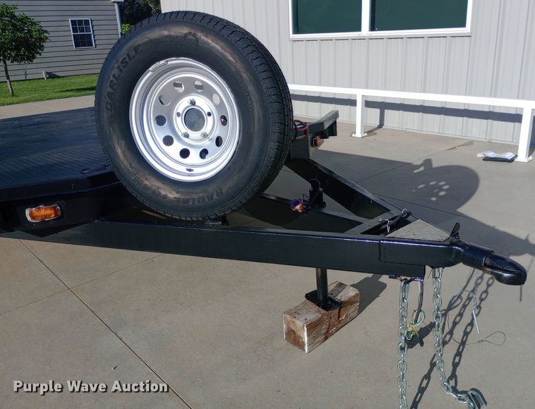 image for item DQ7128 2004 TT Challenger utility trailer