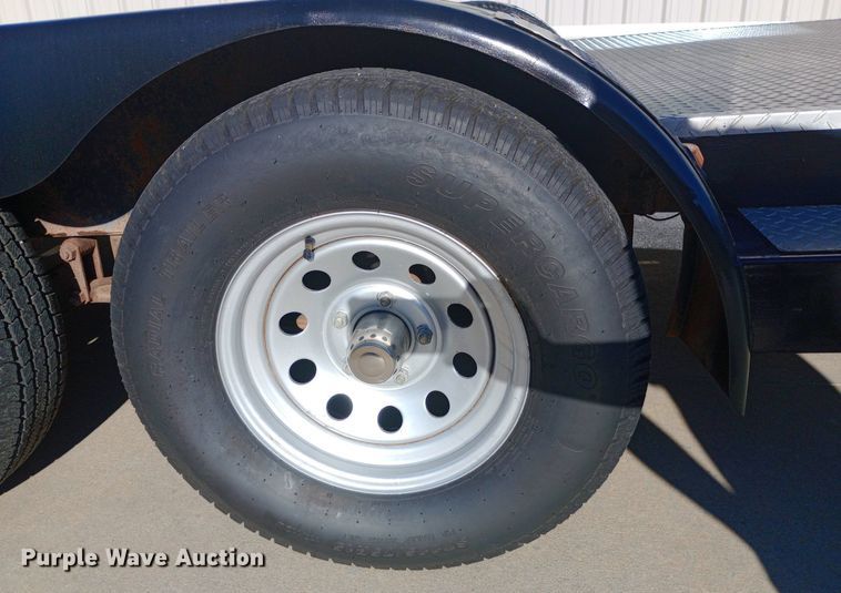 image for item DQ7128 2004 TT Challenger utility trailer