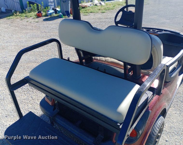 image for item DQ7130 Yamaha golf cart