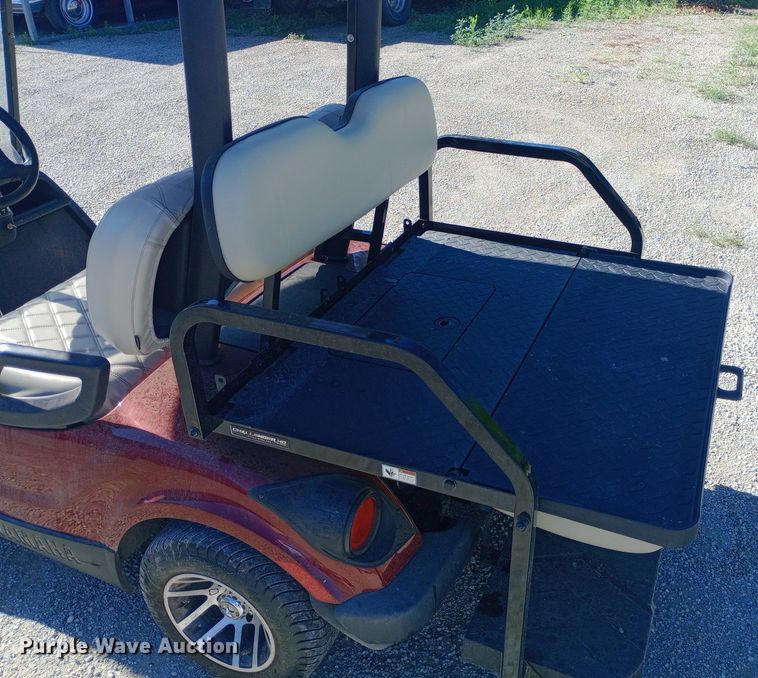 image for item DQ7130 Yamaha golf cart