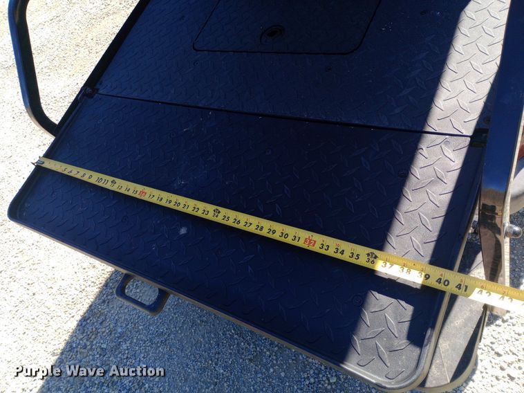 image for item DQ7130 Yamaha golf cart