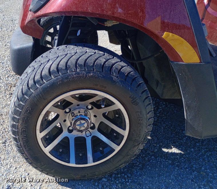 image for item DQ7130 Yamaha golf cart