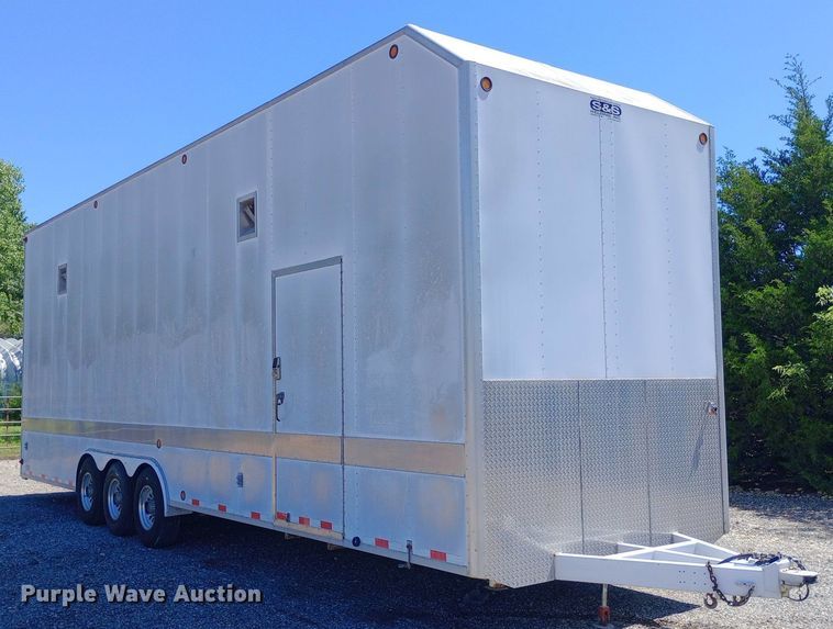image for item DQ7133 2001 S&S Welding  32T102T enclosed cargo trailer