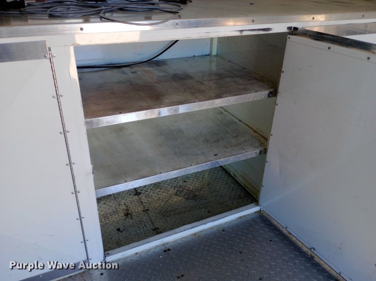 image for item DQ7133 2001 S&S Welding  32T102T enclosed cargo trailer