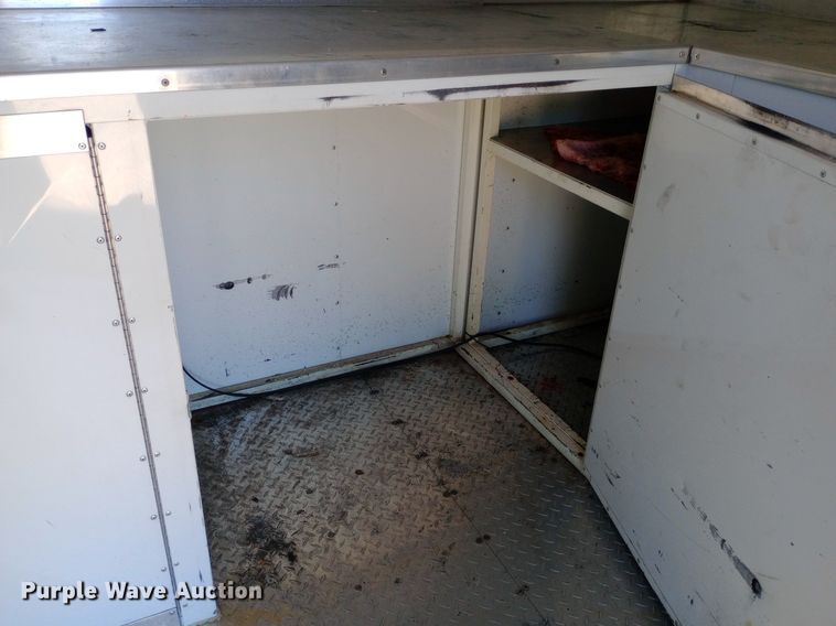 image for item DQ7133 2001 S&S Welding  32T102T enclosed cargo trailer