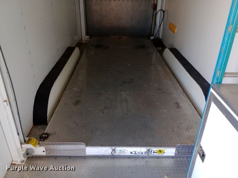 image for item DQ7133 2001 S&S Welding  32T102T enclosed cargo trailer