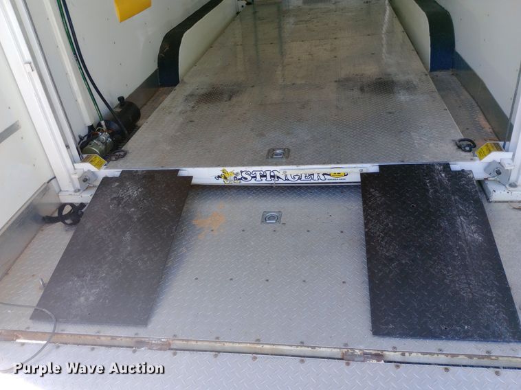 image for item DQ7133 2001 S&S Welding  32T102T enclosed cargo trailer