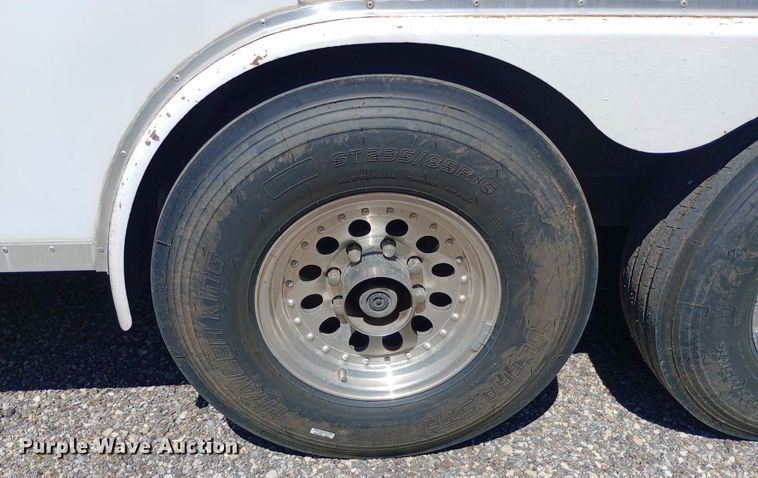 image for item DQ7133 2001 S&S Welding  32T102T enclosed cargo trailer