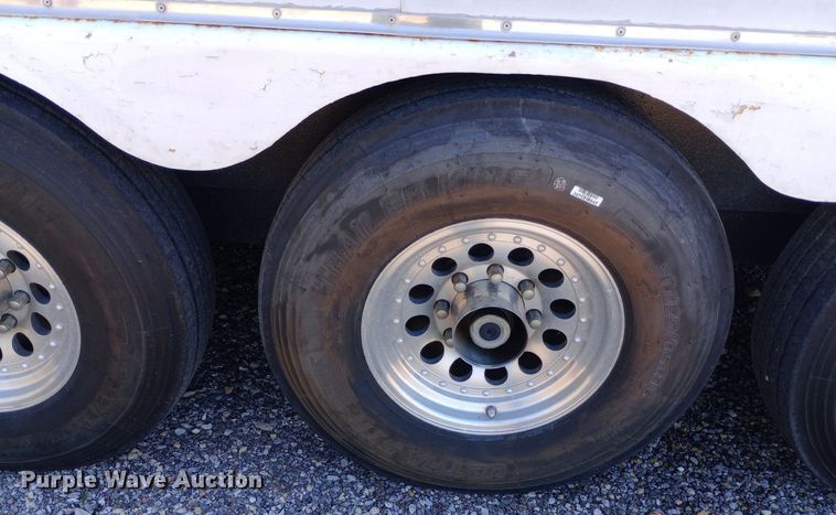 image for item DQ7133 2001 S&S Welding  32T102T enclosed cargo trailer