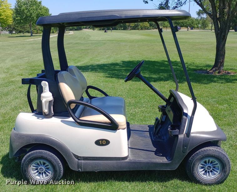 image for item DQ7148 Club Car golf cart
