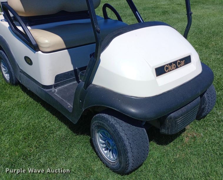 image for item DQ7148 Club Car golf cart