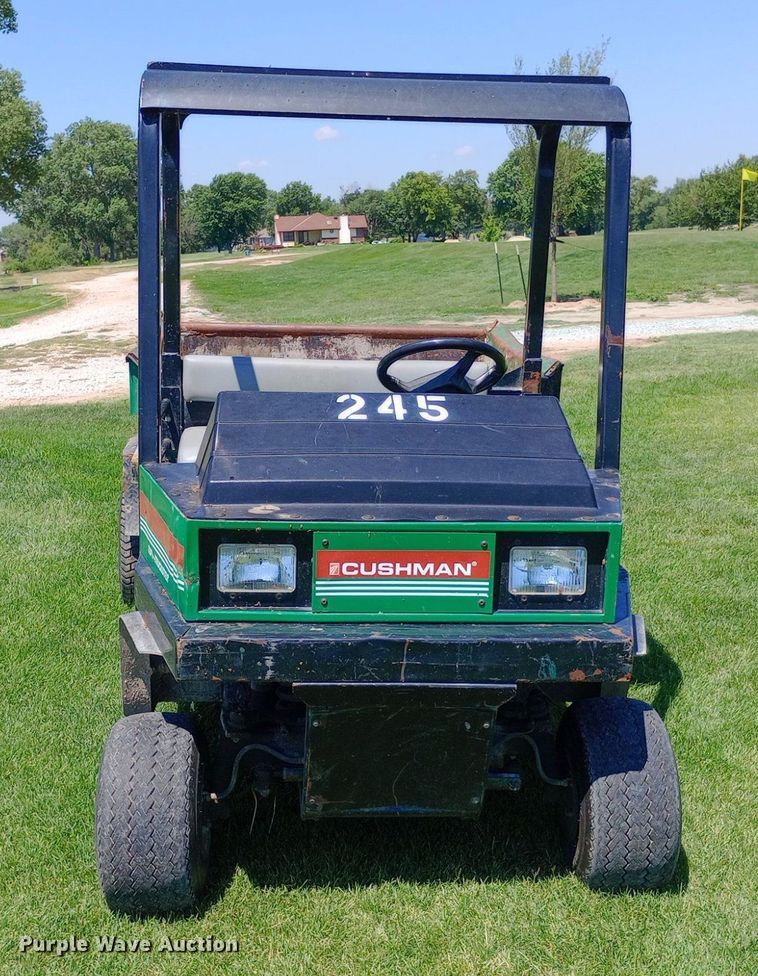 image for item DQ7149 1997 Cushman Turf-Truckster utility vehicle