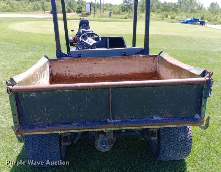 image for item DQ7149 1997 Cushman Turf-Truckster utility vehicle