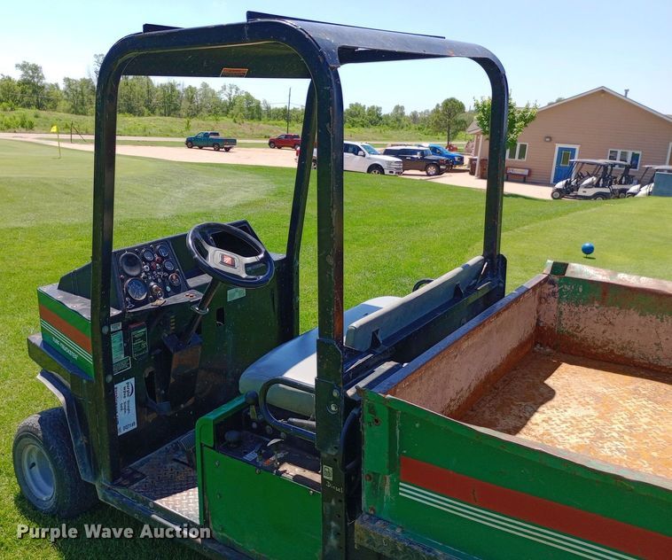 image for item DQ7149 1997 Cushman Turf-Truckster utility vehicle