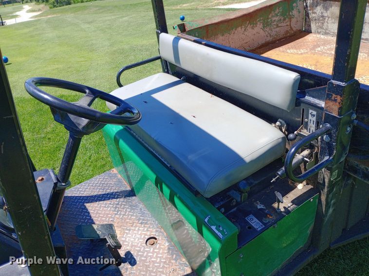 image for item DQ7149 1997 Cushman Turf-Truckster utility vehicle