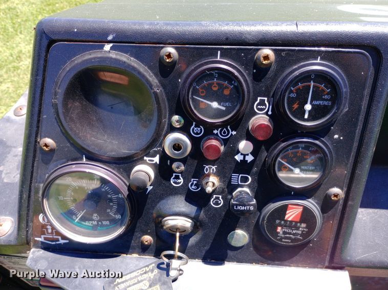 image for item DQ7149 1997 Cushman Turf-Truckster utility vehicle