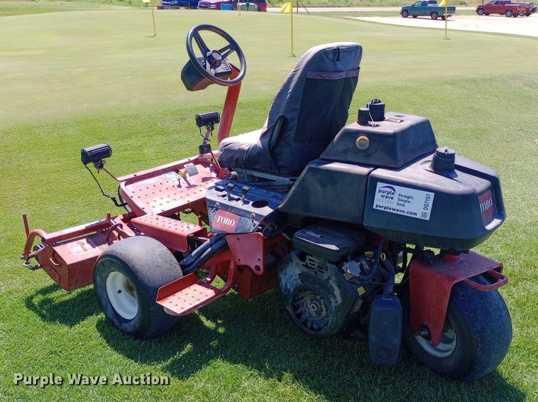 image for item DQ7151 Toro Greensmaster 3150 reel mower
