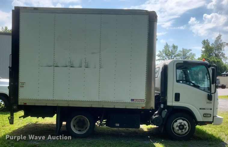 image for item DR4815 2014 Isuzu  NRR box truck