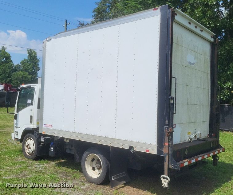 image for item DR4815 2014 Isuzu  NRR box truck
