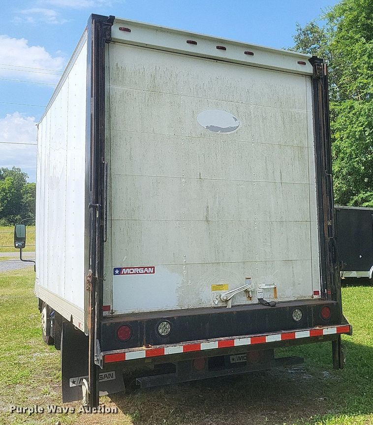 image for item DR4815 2014 Isuzu  NRR box truck