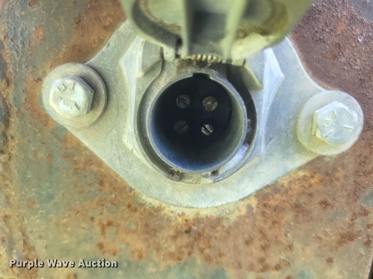 image for item DR4815 2014 Isuzu  NRR box truck