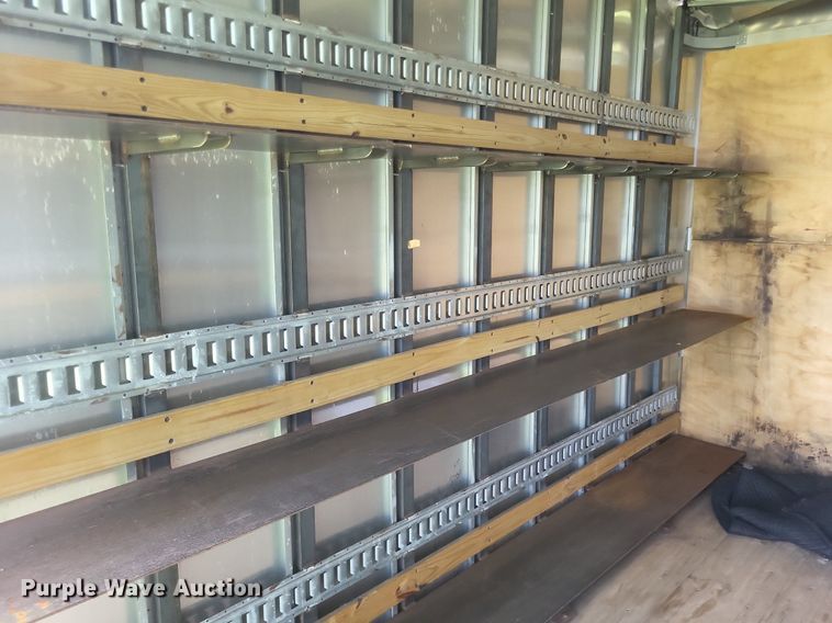 image for item DR4815 2014 Isuzu  NRR box truck