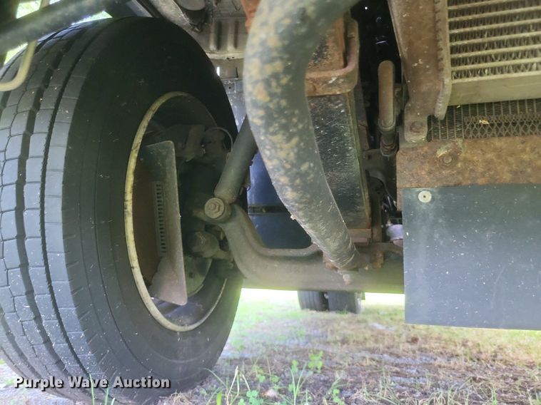 image for item DR4815 2014 Isuzu  NRR box truck