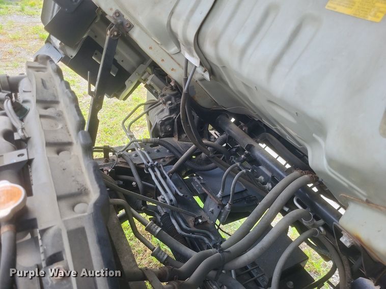 image for item DR4815 2014 Isuzu  NRR box truck